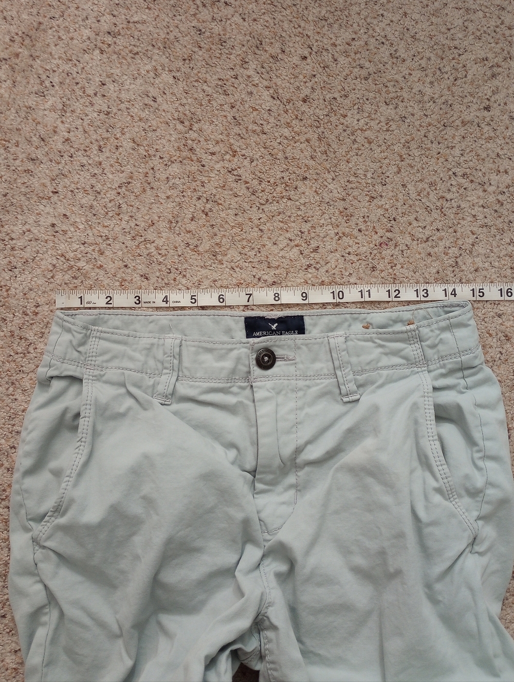 2 Pairs Of American Eagle Size 28 Classic & Cargo - Picture 7 of 10